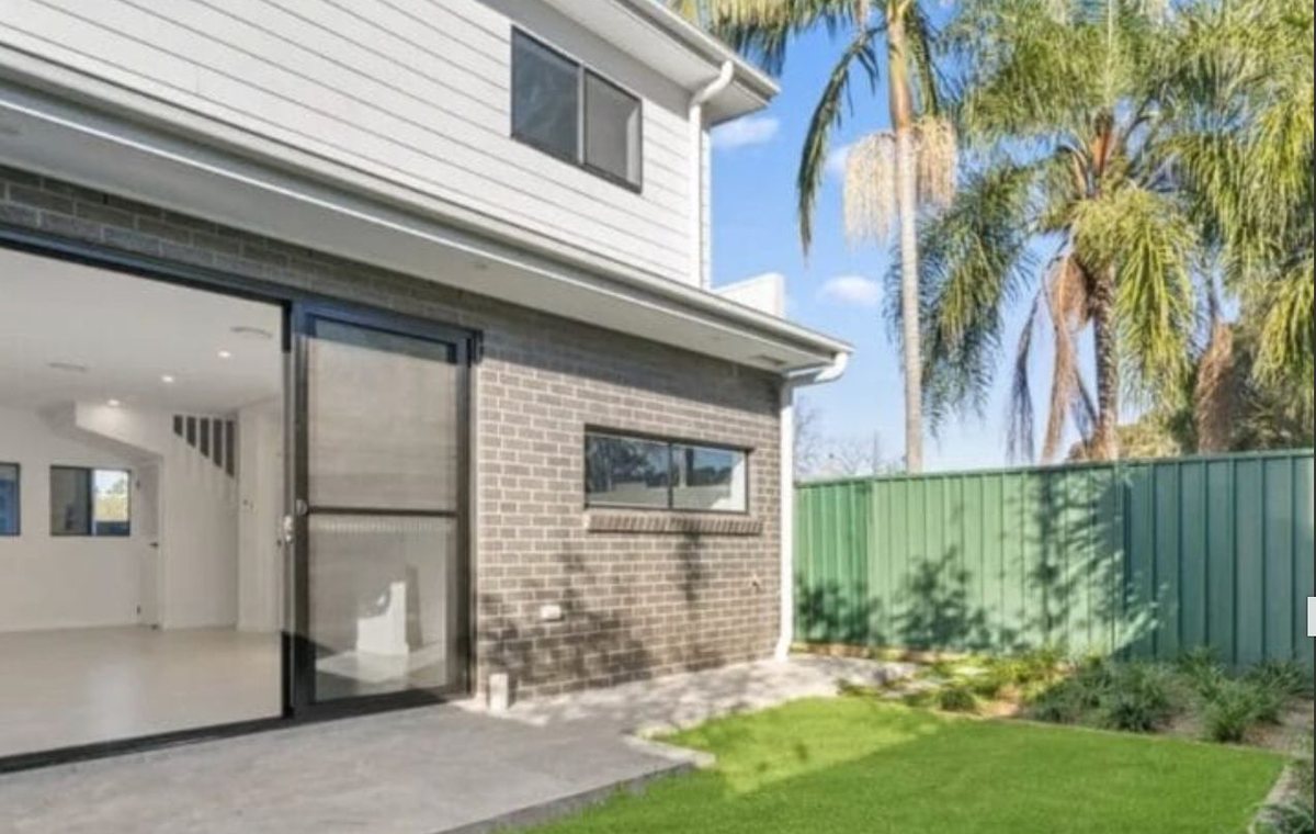 Modern Accessible Townhouse in Holsworthy